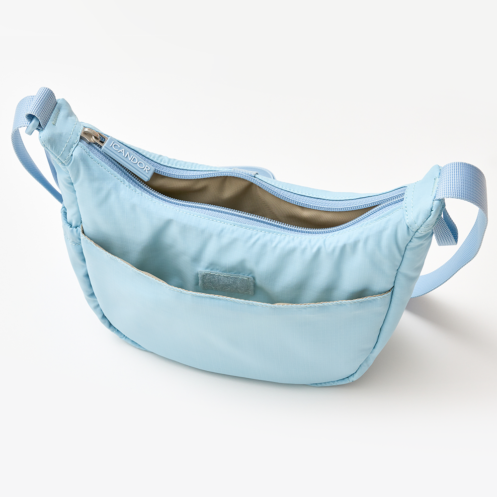 Crescent Bag (Gentle Blue)